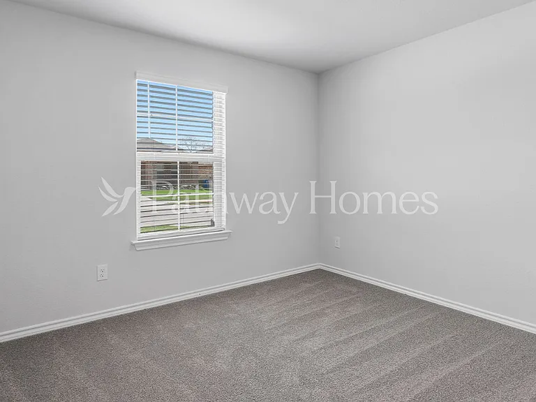 9449 Golden Tree Ave — Photo 11