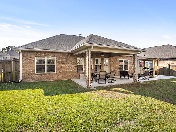 4th image of 3810 River Trace Dr