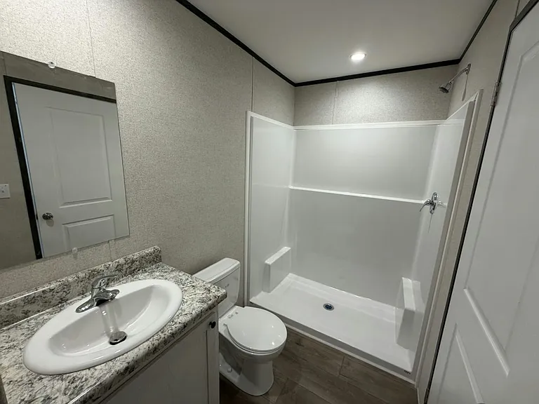 131 Lakeside Garden Cir #131 — Photo 22