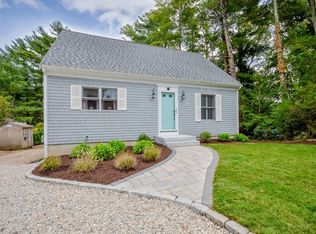 32 Crapo St, Marion, MA 02738