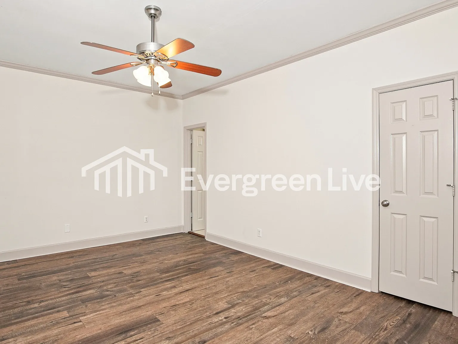 3 bed, 2.0 bath, 1650 sqft, $1,645 — Photo 4