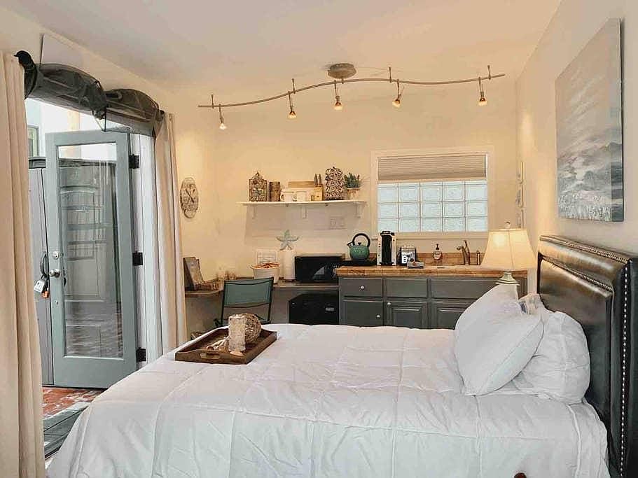 1st image of 7428 Eads Ave #1/2