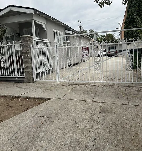 1116 N Ardmore Ave — Photo 17