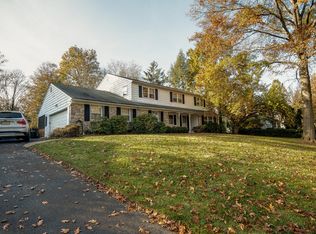 938 Gainsway Rd, Yardley, PA 19067