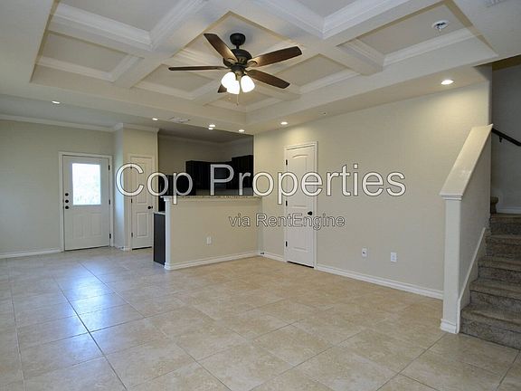 3rd image of 6627 Arancione Ave Unit 101