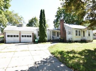52 Deer Run Trl, Smithfield, RI 02917