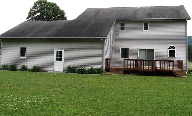 Huge Backyard for Gatherings