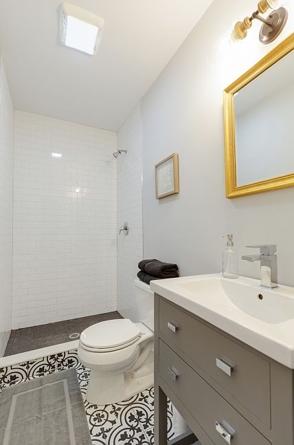 2nd image of 1118 Saratoga St