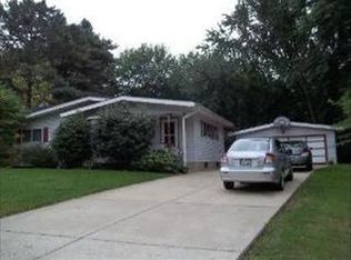 3801 W Clover Ave, McHenry, IL 60050