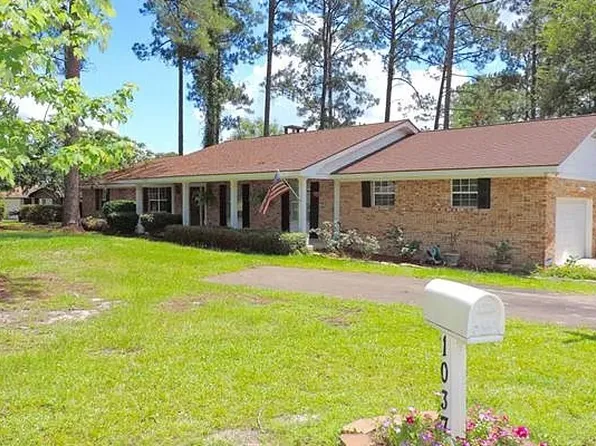 1037 N Bay Dr, Lynn Haven, FL 32444