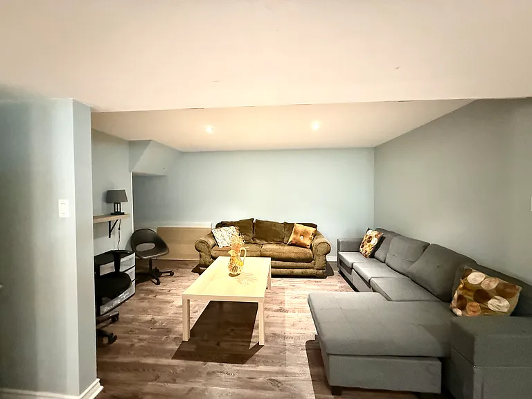 19 Patricia St #L — Photo 6