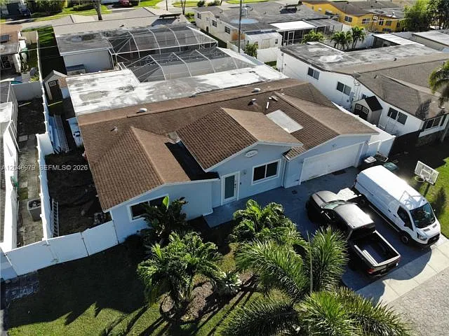 5 bed, 3.0 bath, $5,300 — Photo 4