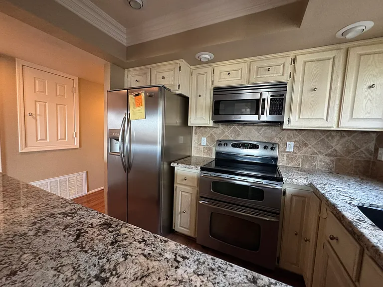 2022 Merrill Ln #6D — Photo 21