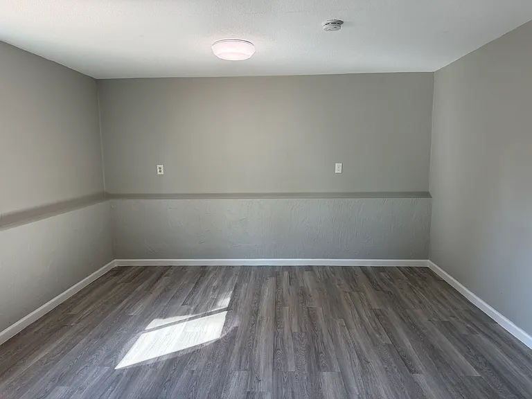 10730 Myers Way S #2 — Photo 9