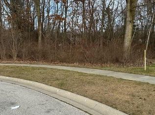 1415 Whispering Trl, Benton Harbor, MI