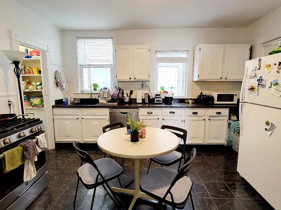 10 Hardwick St #1