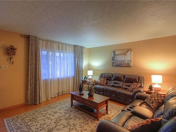 Plenty of Light Through The Large Window