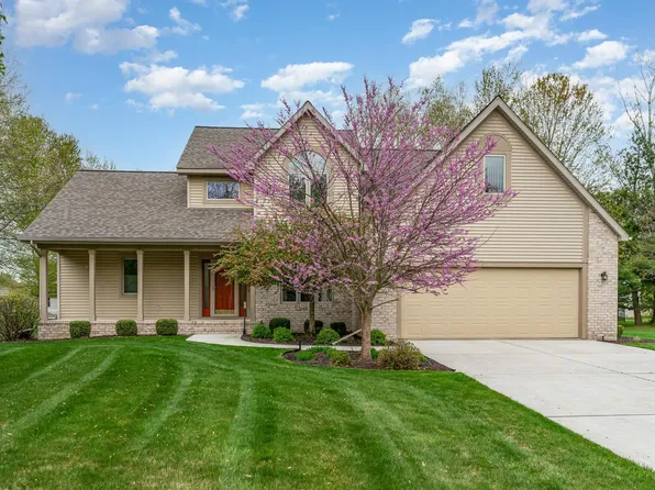 5516 Oakridge Dr, Midland, MI 48640