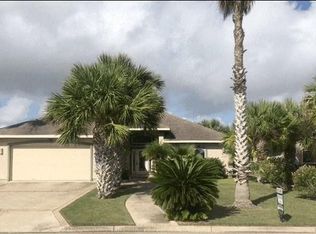 12 Cypress Point Dr, Pt Isabel, TX 78578