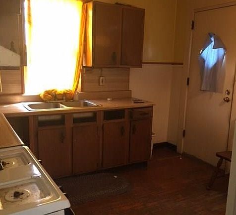 4th image of 12508 Rexford Ave