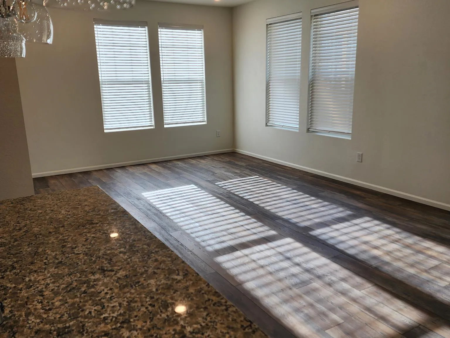 3 bed, 2.5 bath, 1700 sqft, $2,950 — Photo 3