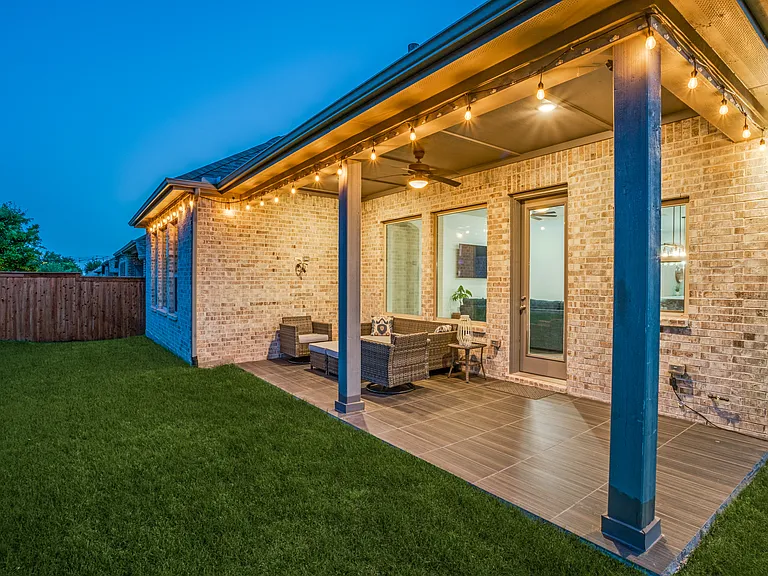 3128 Lexington Dr — Photo 4