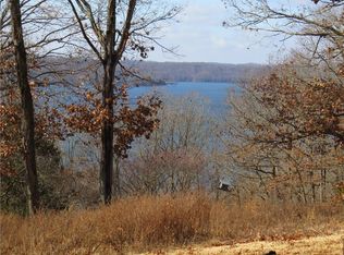 34 County Road 1522, Eureka Springs, AR 72632