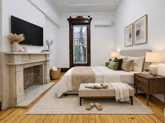 5th image of 33 Herkimer St #1/2