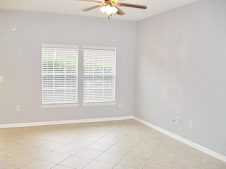 9437 Sentry Dr — Photo 21