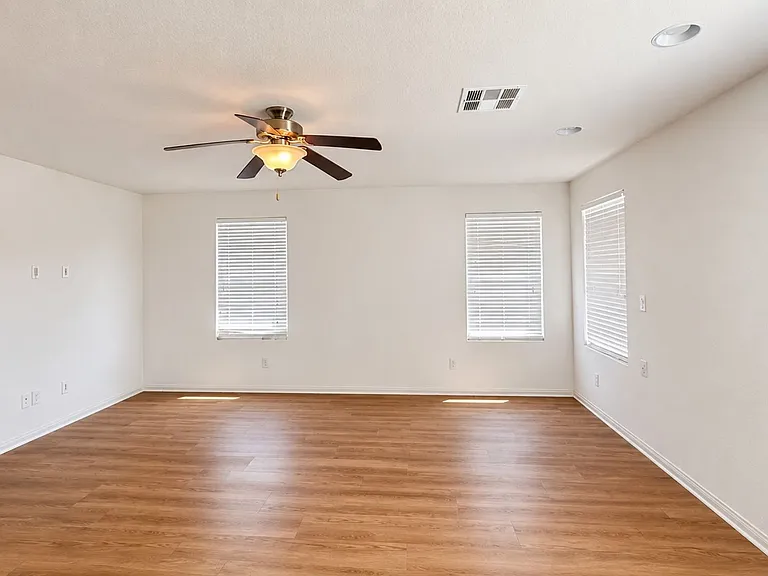 4727 High Anchor St — Photo 10