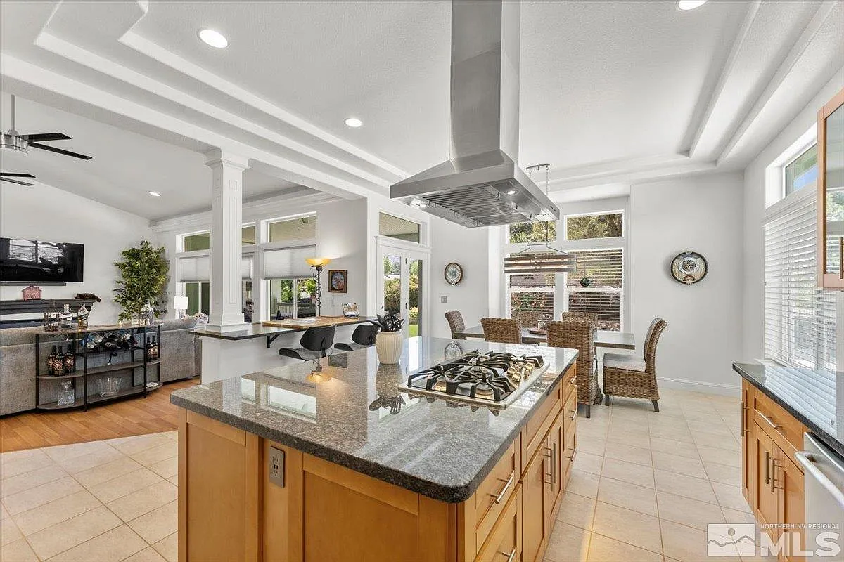 300 Desert Meadow Ct photo 1