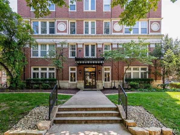 5330 Pershing Ave APT 706, Saint Louis, MO 63112