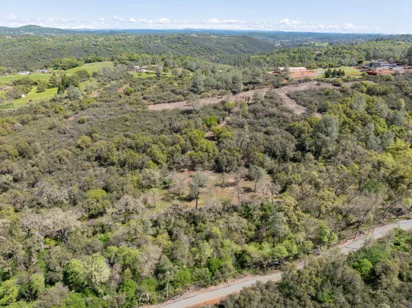 7 Jurgens Rd, Rescue, CA 95672