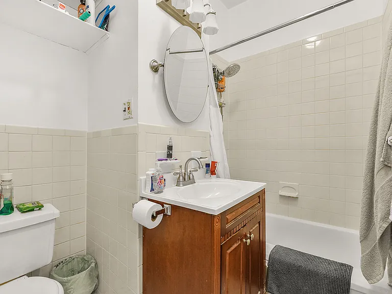 325 E 88th St #9 — Photo 8