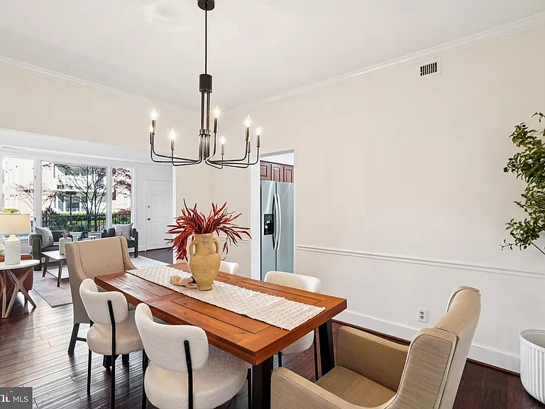 8101 Connecticut Ave #S307 — Photo 1