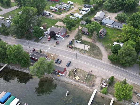 10 N Lakeshore Dr, Glenwood, MN 56334