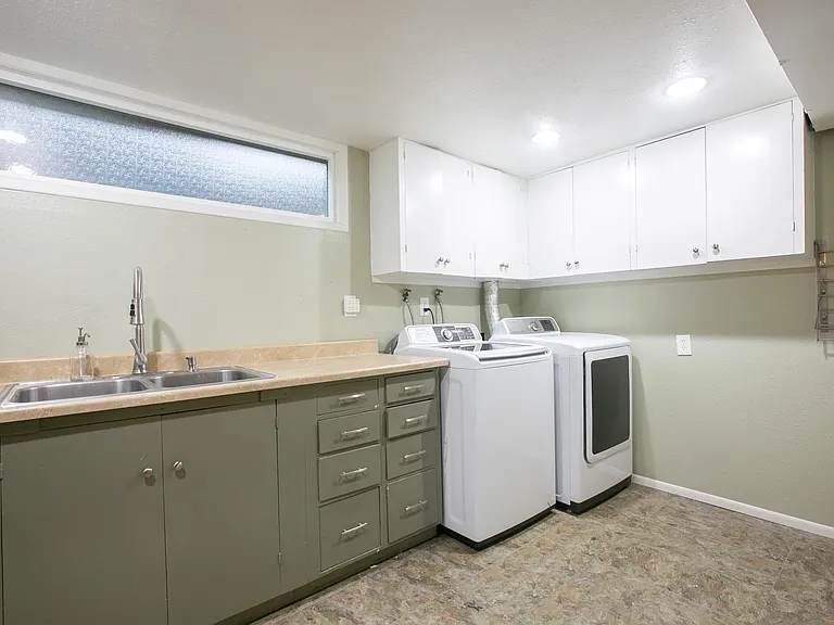 12105 SE River Rd — Photo 18