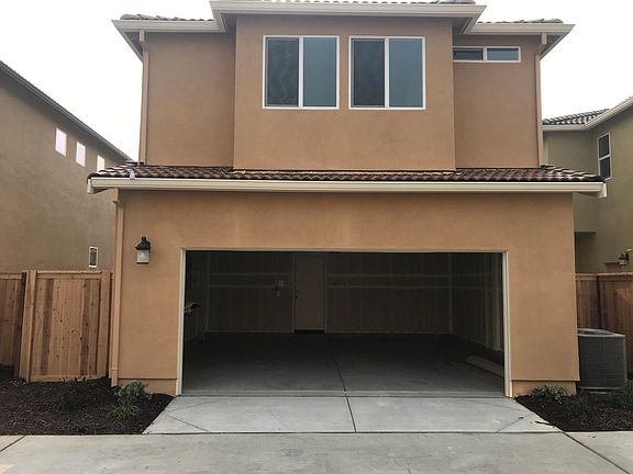 2nd image of 3015 Club Center Dr