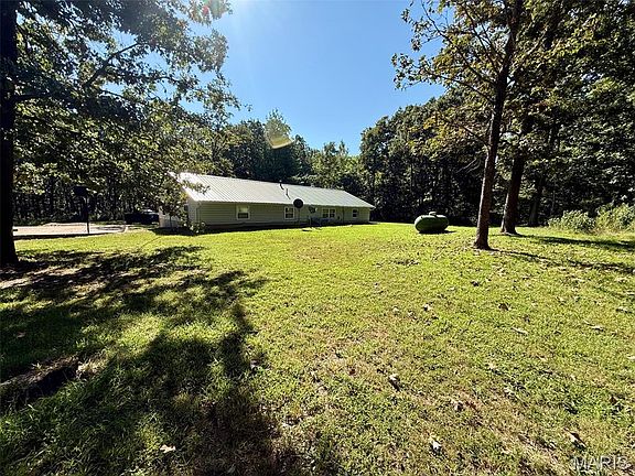 3rd image of 8575 N Service Rd
