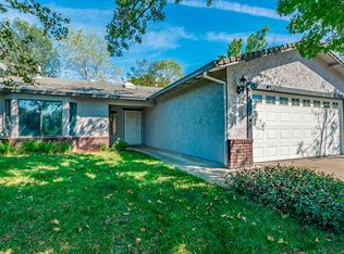 1025 Nighthawk Ln, Redding, CA 96003