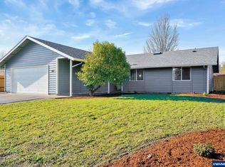 302 NE Plymouth Cir, Corvallis, OR 97330