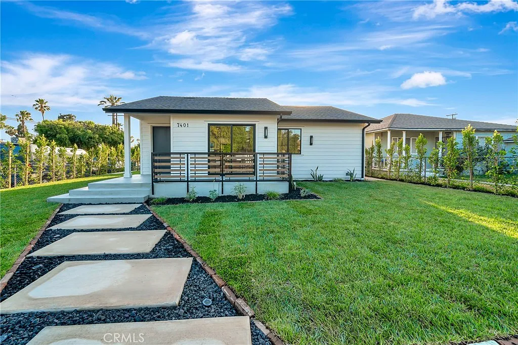 3 bed, 1200 sqft, $5,290 — Photo 3