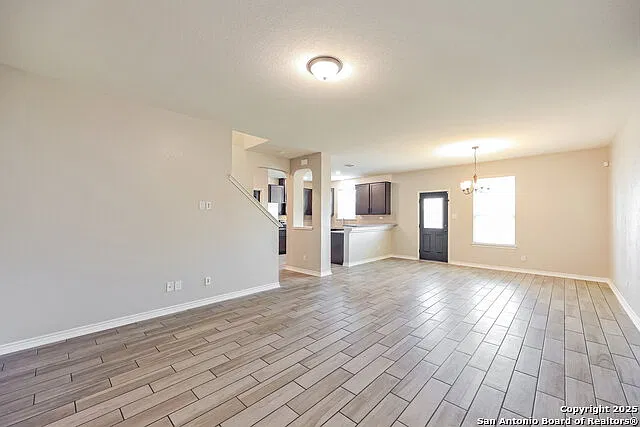 3 bed, 2.5 bath, 2088 sqft, $1,850 — Photo 3