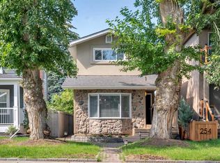 252 S 21st Ave NE, Calgary, AB T2E1S4