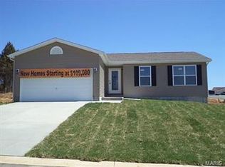 802 Ella Lane St, Saint Clair, MO 63077