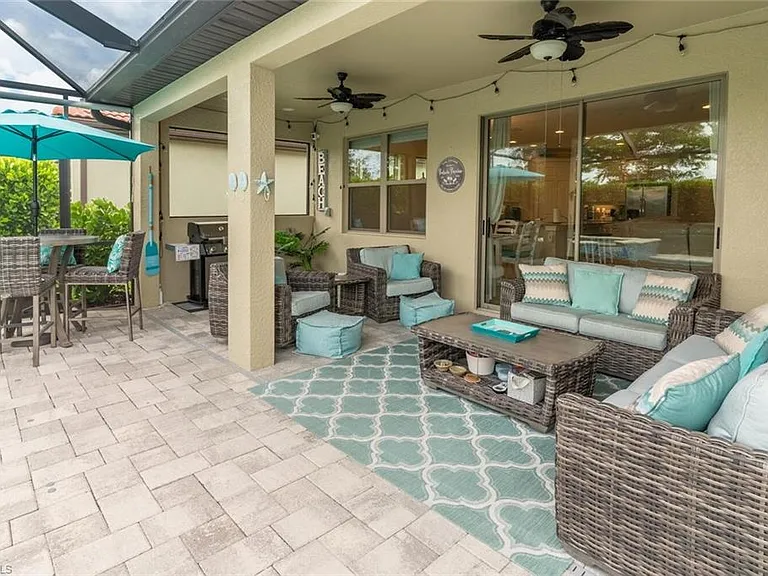 16366 Barclay Ct — Photo 29