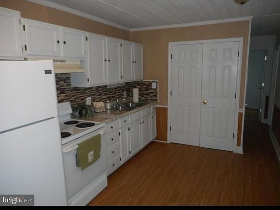 5th image of 112 Bluff Ln