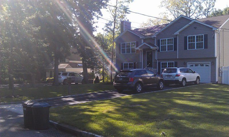 1st image of 52 1st St