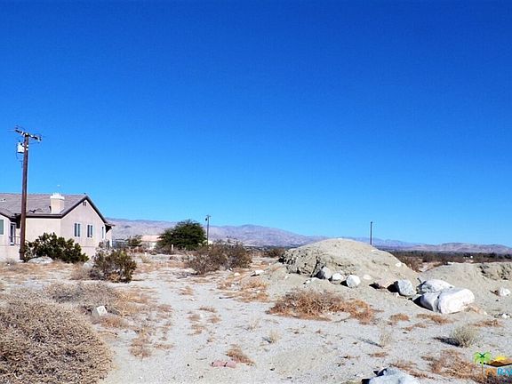 4th image of 16620 Carol Dr