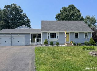 137 Yantic Lane, Norwich, CT 06360
